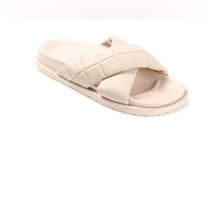 JOURNEE COLLECTION WOMENS AVEENA FOOTBED SANDAL - BONE